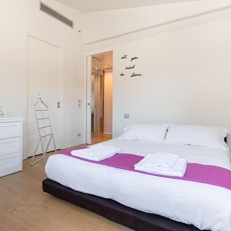 Stunning Top Floor Flat In The Heart Of Верона Экстерьер фото