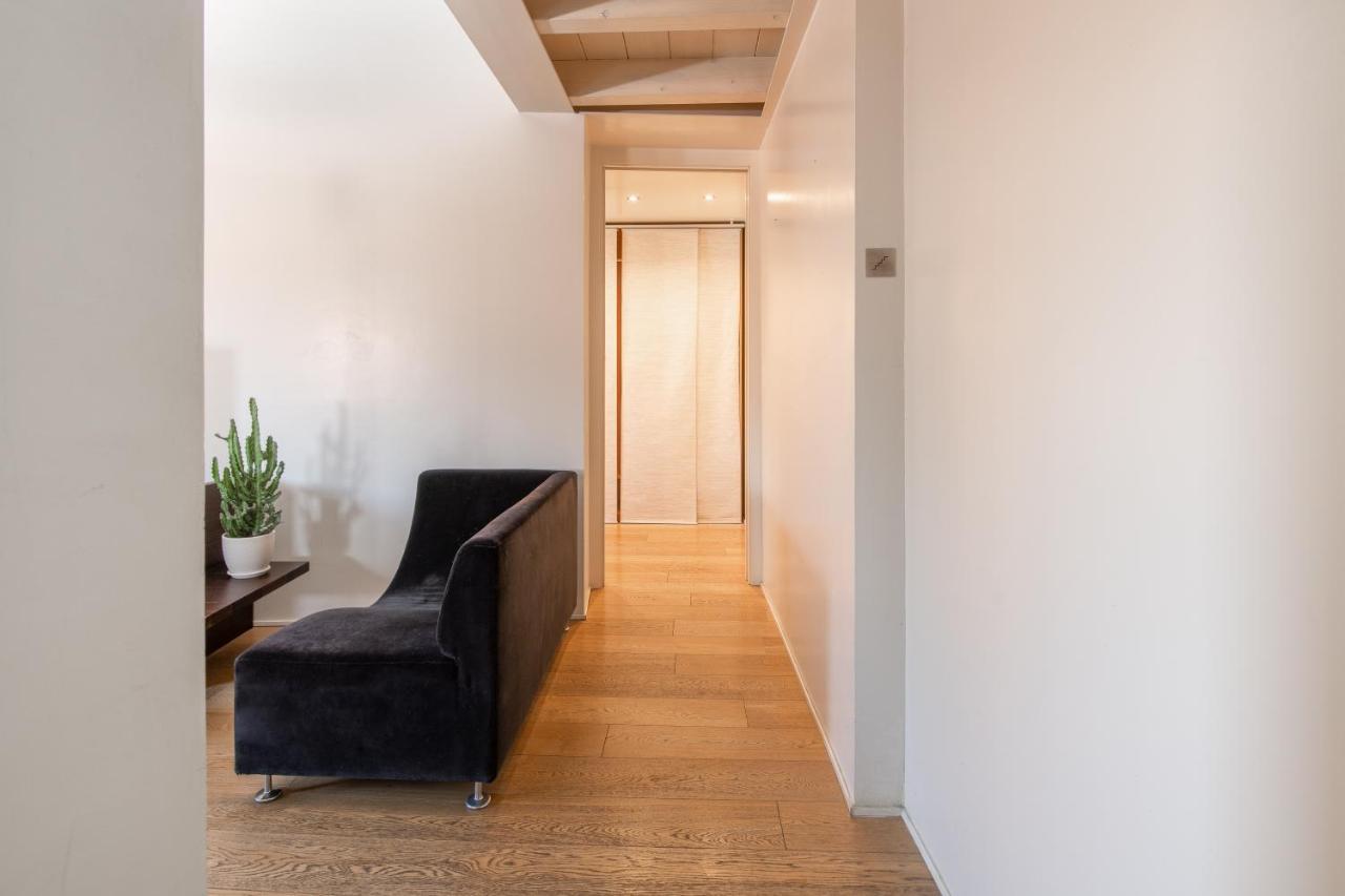 Stunning Top Floor Flat In The Heart Of Верона Экстерьер фото